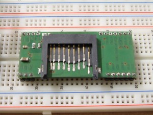 Modul von oben mit SD-Modul-Slot für SD-Karten oder SD-Module.