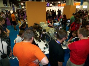 visitors2.jpg (321.46 KiB) 15983 mal betrachtet So sieht ein voller Stand aus!